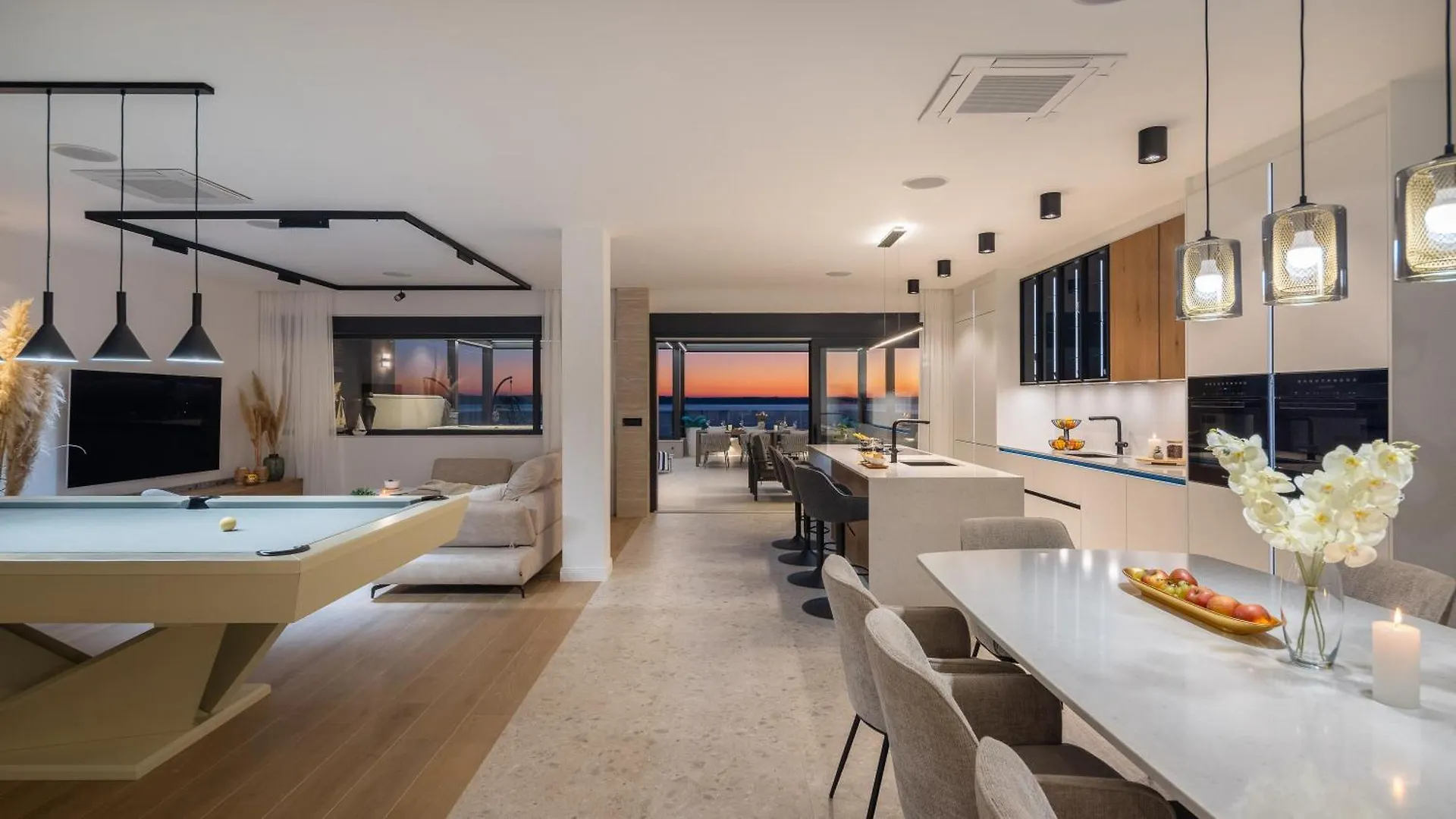 Appartamento Lavida Penthouse, With Jacuzzi And Sauna Rtina