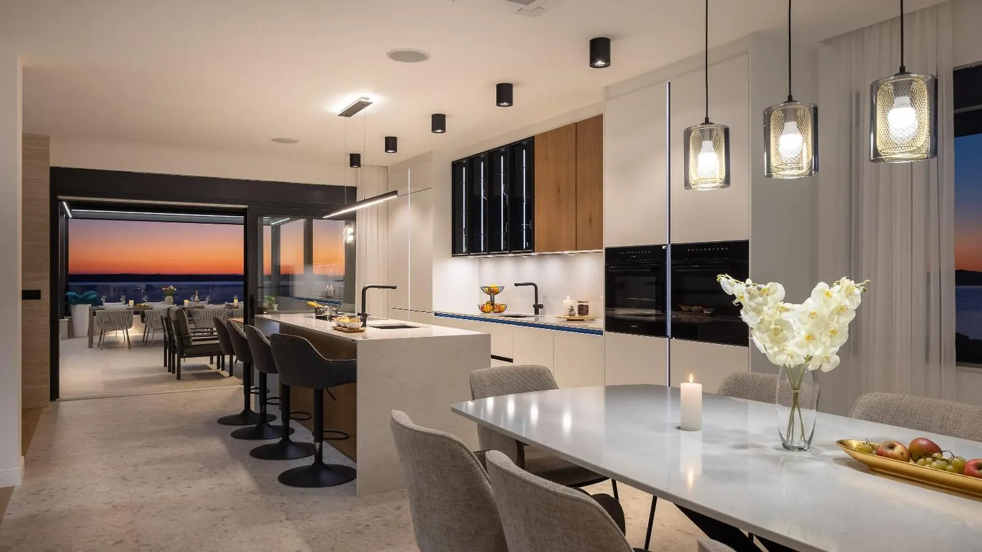 Appartamento Lavida Penthouse, With Jacuzzi And Sauna Rtina
